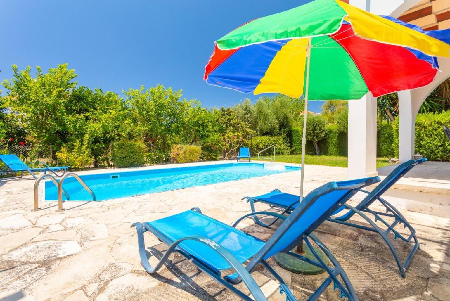 Sun Beach Villa Thio Polis Eksteriør billede